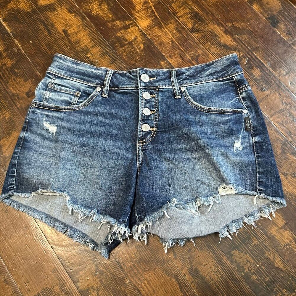 Silver western cutoff raw hem high rise 28 jean shorts